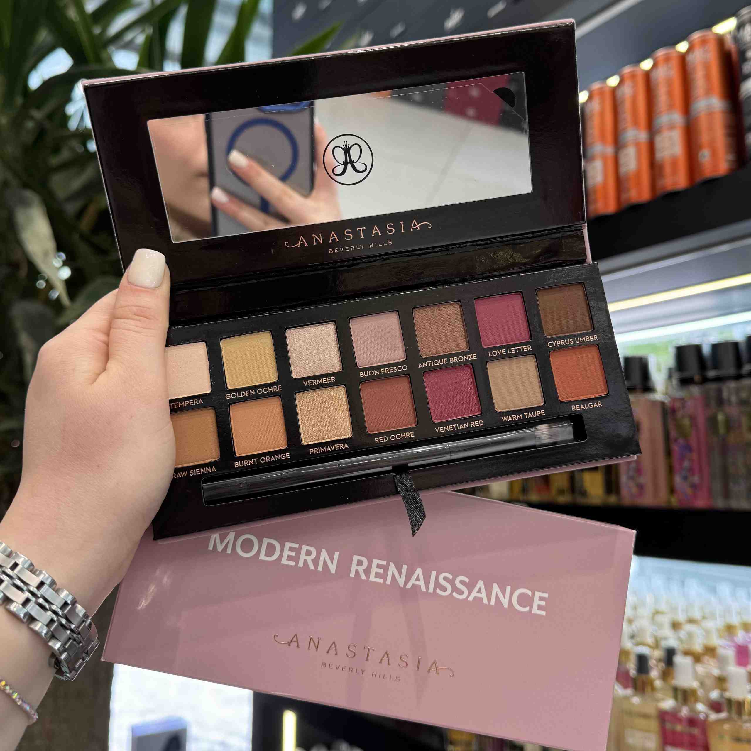 پالت سایه Modern Renaissance آناستازیا - گالری دلربا